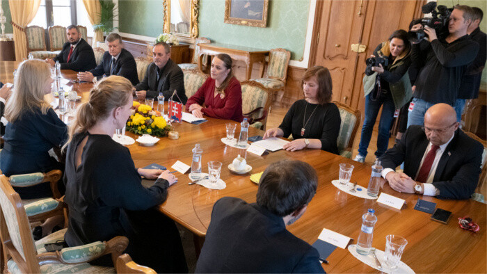 Presidenta pide aprobar medidas urgentes para paliar efectos de inflación