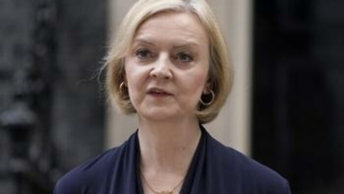 Rezignovala britská premiérka Liz Trussová