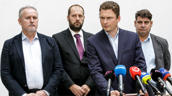 Doctors announce a protest rally for November 17 