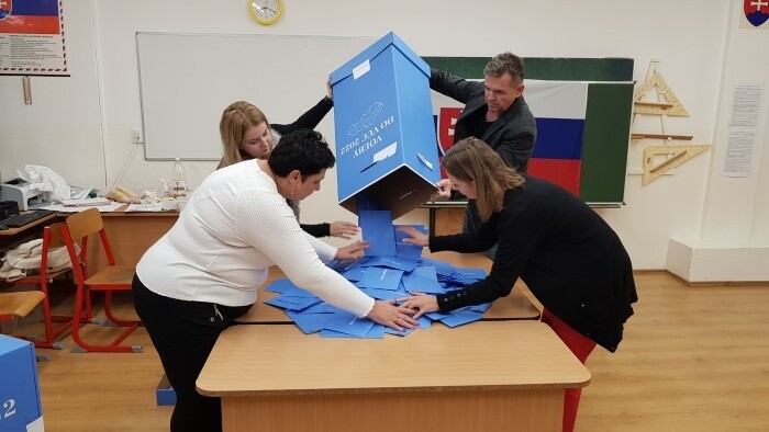 Kommunal- und Regionalwahlen 2022: Extremisten gehen fast leer aus
