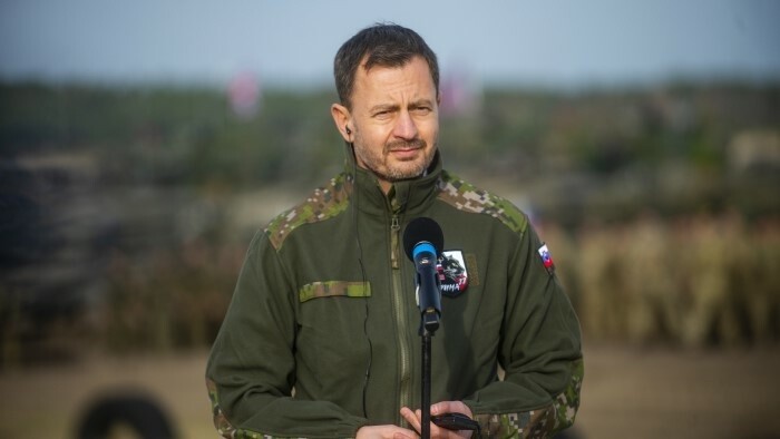 Премьер Хегер подчеркнул важность сотрудничества союзных армий
