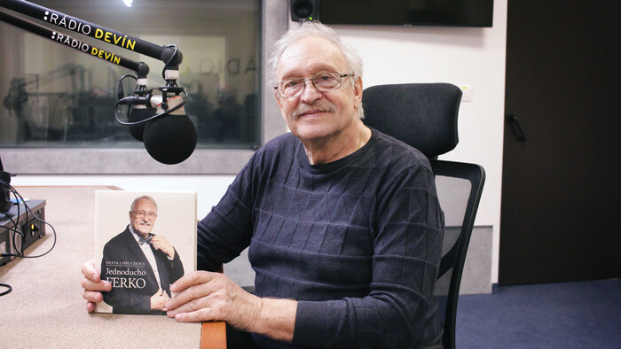 František Kovár predstavuje svoju autobiografiu Jednoducho Ferko