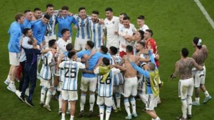 Futbal:  Brazília vypadla s Chorvátskom a Argentína vyradila Holanďanov!