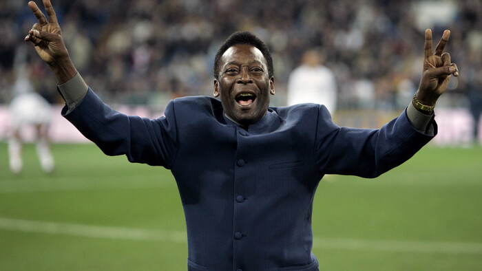 Futbal: vo veku 82 rokov zomrel Pelé - kráľ futbalu