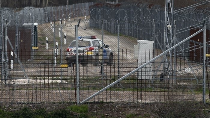 Slovakia sends 38 police officers to the Hungarian-Serbian border