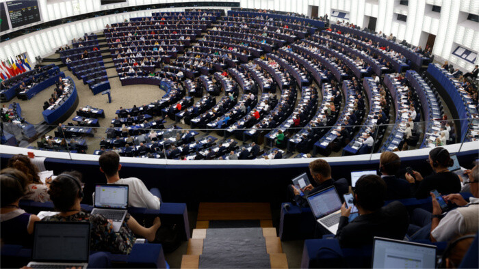 Más de la mitad de los eslovacos llegan con dificultad a fin de mes, revela Eurobárometro