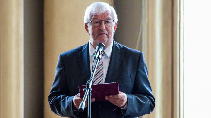 Members of the Judicial Council want to dismiss its chairman