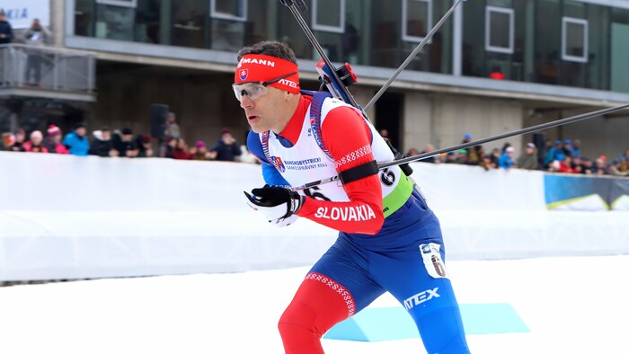 Biatlon: slovenská štafeta v Oberhofe skončila na 16. mieste