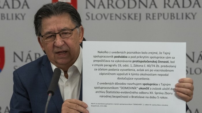 Umweltminister J. Budaj leugnet Zusammenarbeit mit der Staatssicherheit