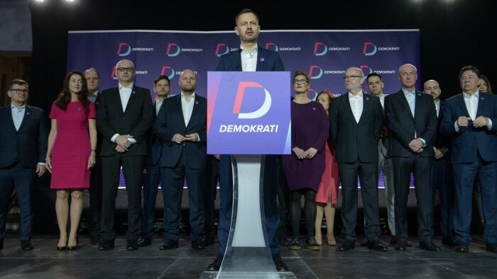 Regierungschef Heger an der Spitze der Partei Demokrati