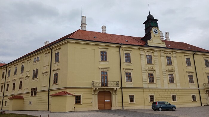 Hlohovský zámok