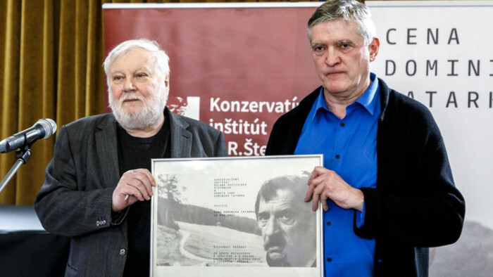 Cenu Dominika Tatarku za rok 2022 získal Štefan Hríb