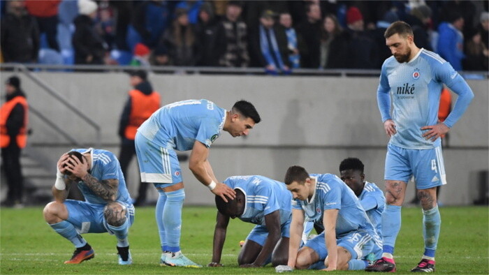Les footballeurs du Slovan Bratislava ne se sont pas qualifiés pour les quarts de finale de la coupe de l'UEFA