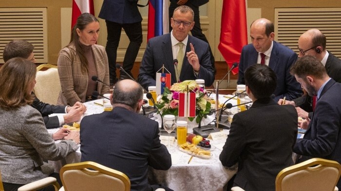 Slavkov format countries hold close positions on Ukraine
