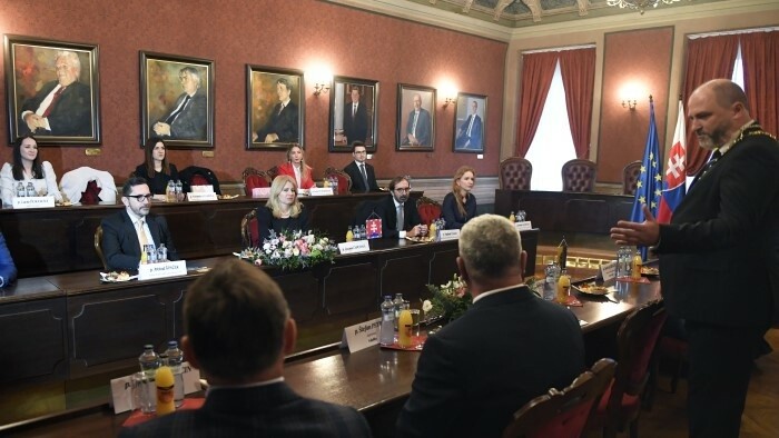 Präsidentin Čaputová verlegt Amtssitz für eine Woche nach Košice