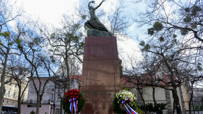 En varios lugares de Bratislava se conmemoró el 78 aniversario de su liberación