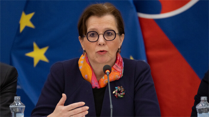 La secretaria de Estado de Exteriores se reúne con director regional de la OIM