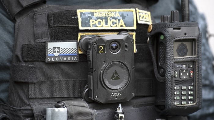 Polícia v Bratislave používa telové kamery