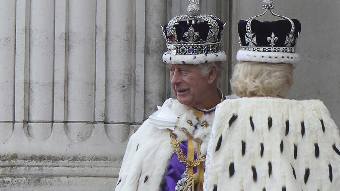 Spojené kráľovstvo aj dnes oslavuje korunováciu kráľa Karola III.