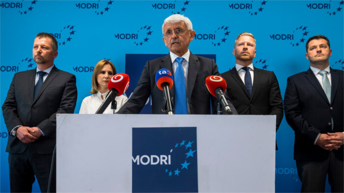 Un expresidente de Gobierno liderará el partido “Azules – Eslovaquia Europea”