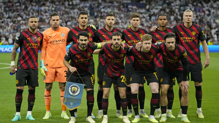 FUTBAL: Úvodné semifinále LM nemá víťaza