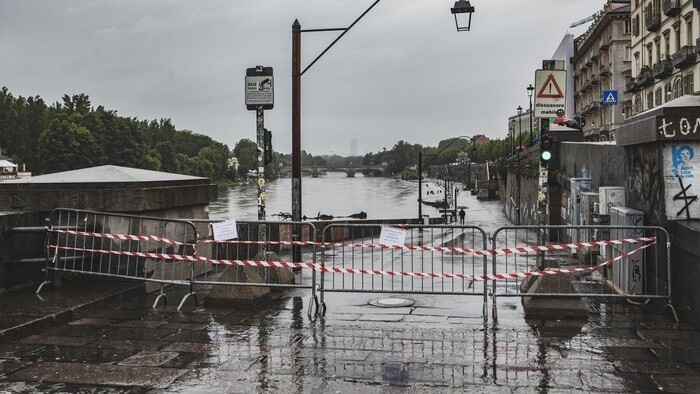 Slovakia sends 25 firefighters to help Italy