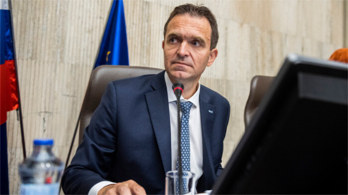 Ódor se reúne hoy con los diversos partidos parlamentarios
