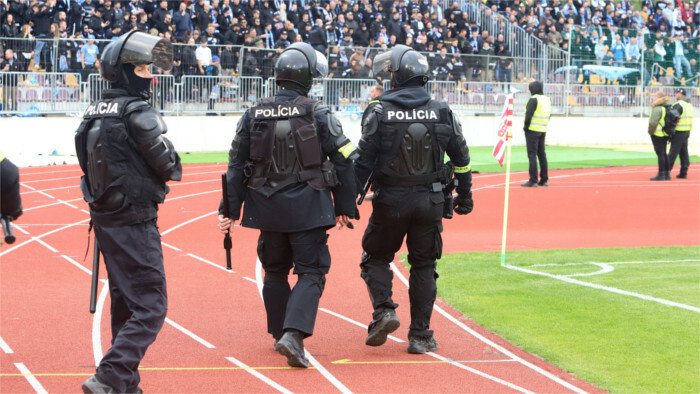 Possibilité d'intégrer la Police à partir de 18 ans