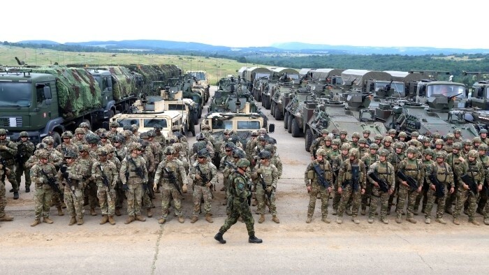 Новая военная техника и ротация военнослужащих