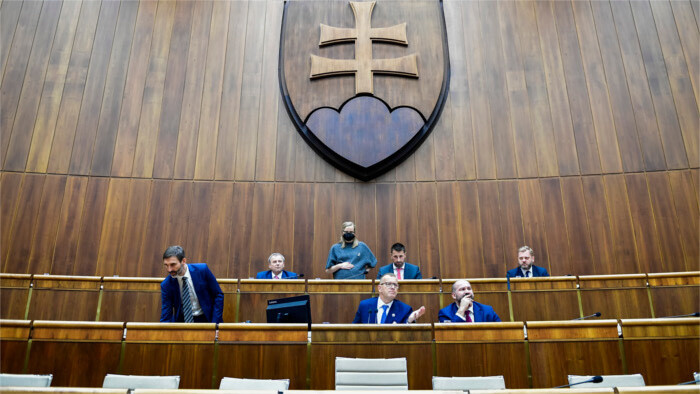 Última reunión del Parlamento en la actual legislatura