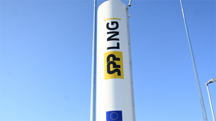 Chce pre SR zabezpečiť prístup k LNG terminálom