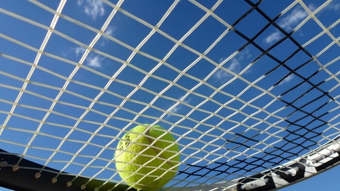 TENIS: Úvodný deň Wimbledonu neprial našej dvojici