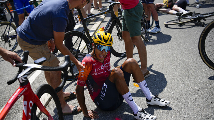 CYKLISTIKA: Fanúšik spôsobil hromadný pád na TdF