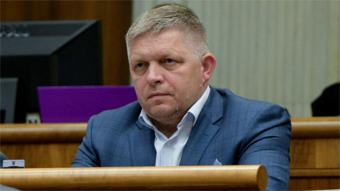 Le parti Smer critique les augmentations de dépenses de défense et l'adhésion de l’Ukraine