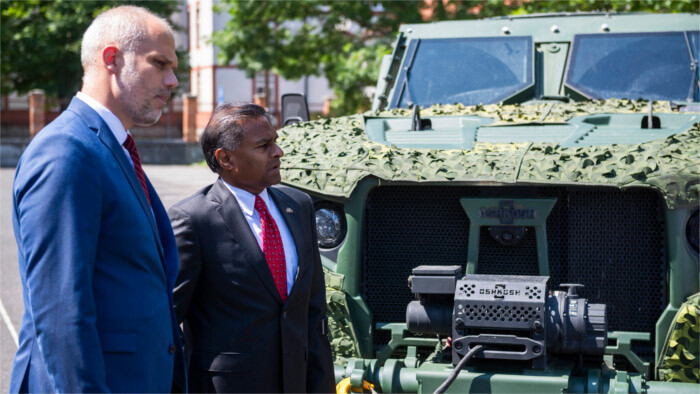 Armée slovaque : 160 4X4 américains