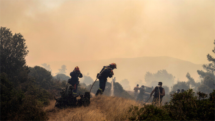 Los bomberos eslovacos en Grecia protegieron las instalaciones de una subestación eléctrica