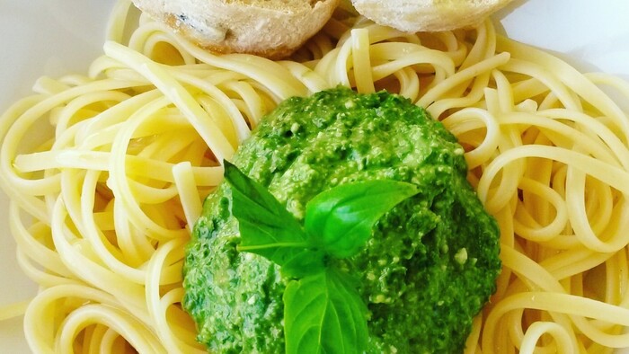 Tagliatelle s domácim pestom 