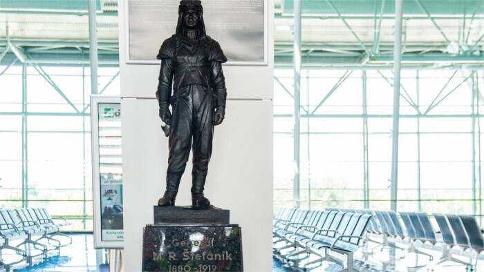 Hace 30 años, el aeropuerto de Bratislava recibió el nombre de Milan Rastislav Štefánik
