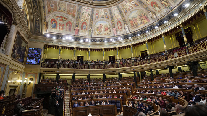 Prvé zasadnutie španielskeho parlamentu