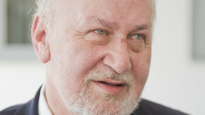 Zomrel bývalý minister zdravotníctva A. Rakús