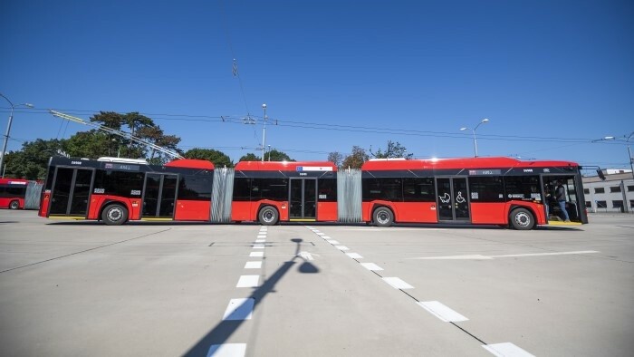 Bratislava má prvý megatrolejbus 