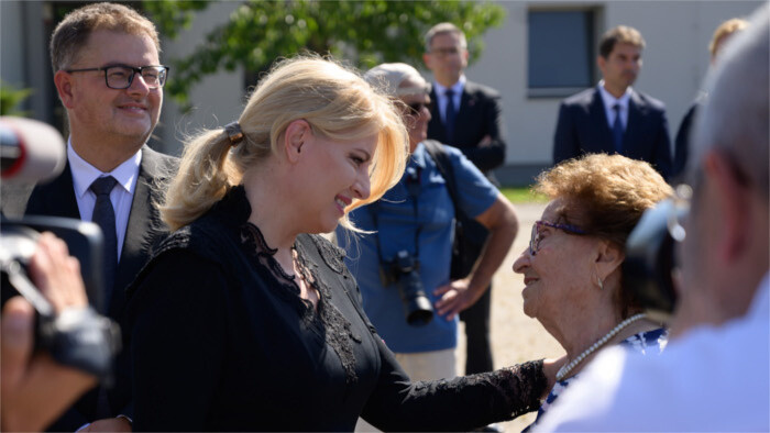 Commémoration de la Journée des victimes de l'Holocauste et de la violence raciale