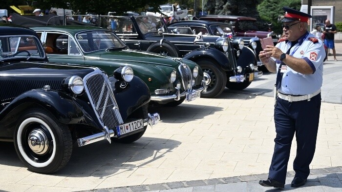 Rallye veteránov v Komárne s charitatívnym rozmerom