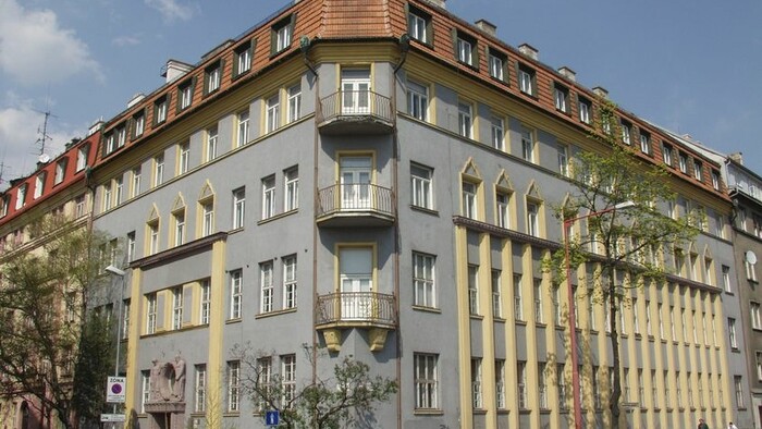 Ústav etnológie a sociálnej antropológie 
