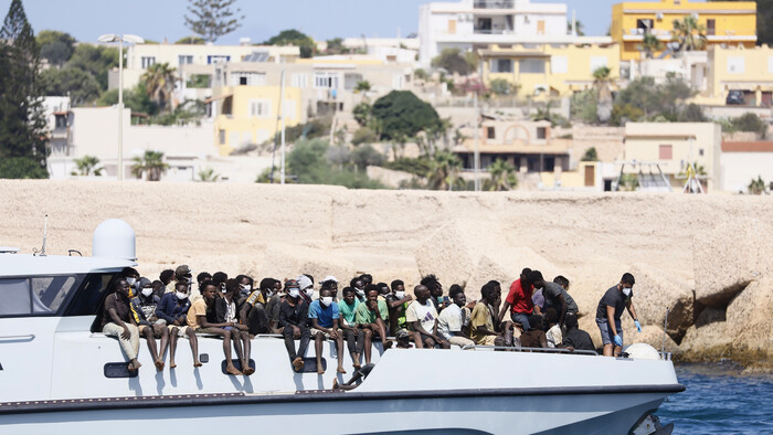 186.000 migrantov prišlo cez Stredozemné more