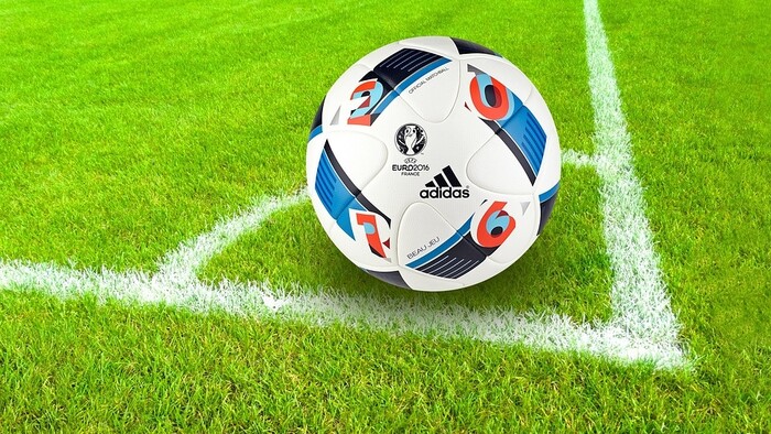 FUTBAL: Dnes nás čaká dlhý futbalobvý večer