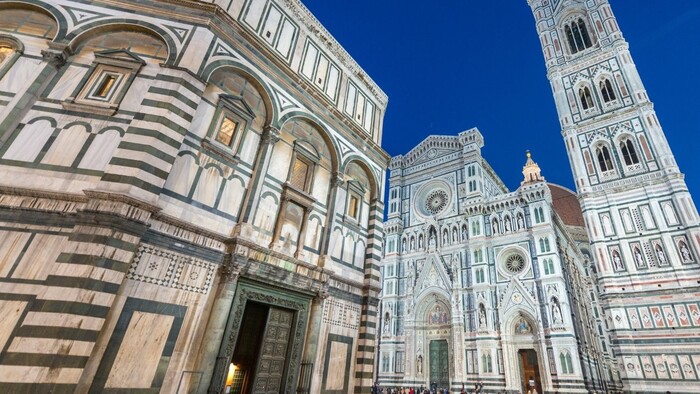 Piazza Duomo Florencia 3.jpg