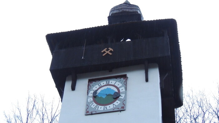 Naťahovanie historických hodín