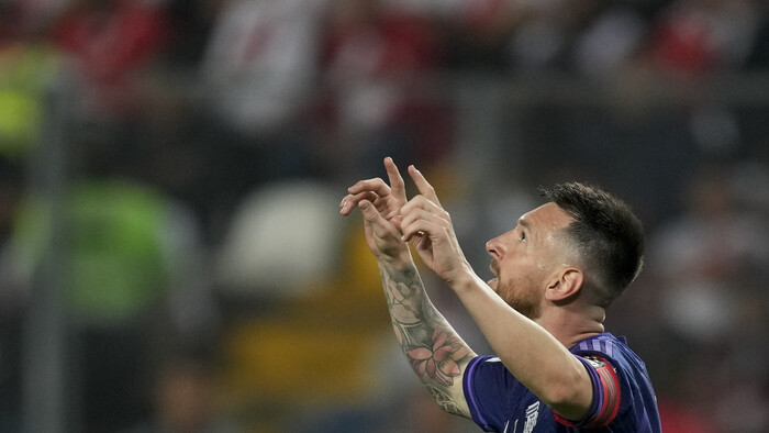 FUTBAL: Lionel Messi získal ôsmu zlatú loptu