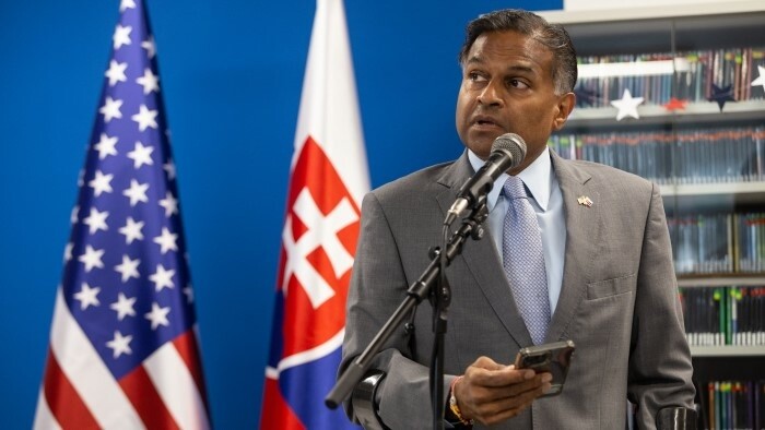 Kaliňák: es necesario modificar el acuerdo de defensa con EE.UU.